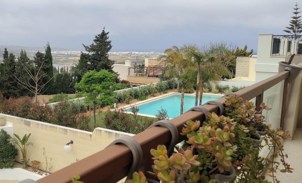 Homestay Naxxar Ngoại thất bức ảnh